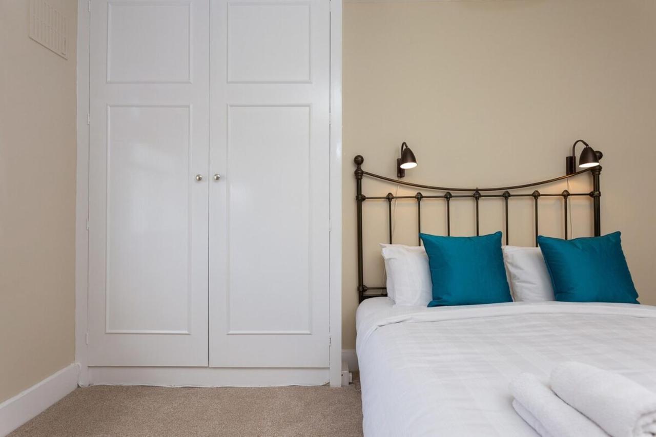 Quaint 2 Bedroom Flat - 9 Minutes Walk To Vauxhall Tube London Luaran gambar