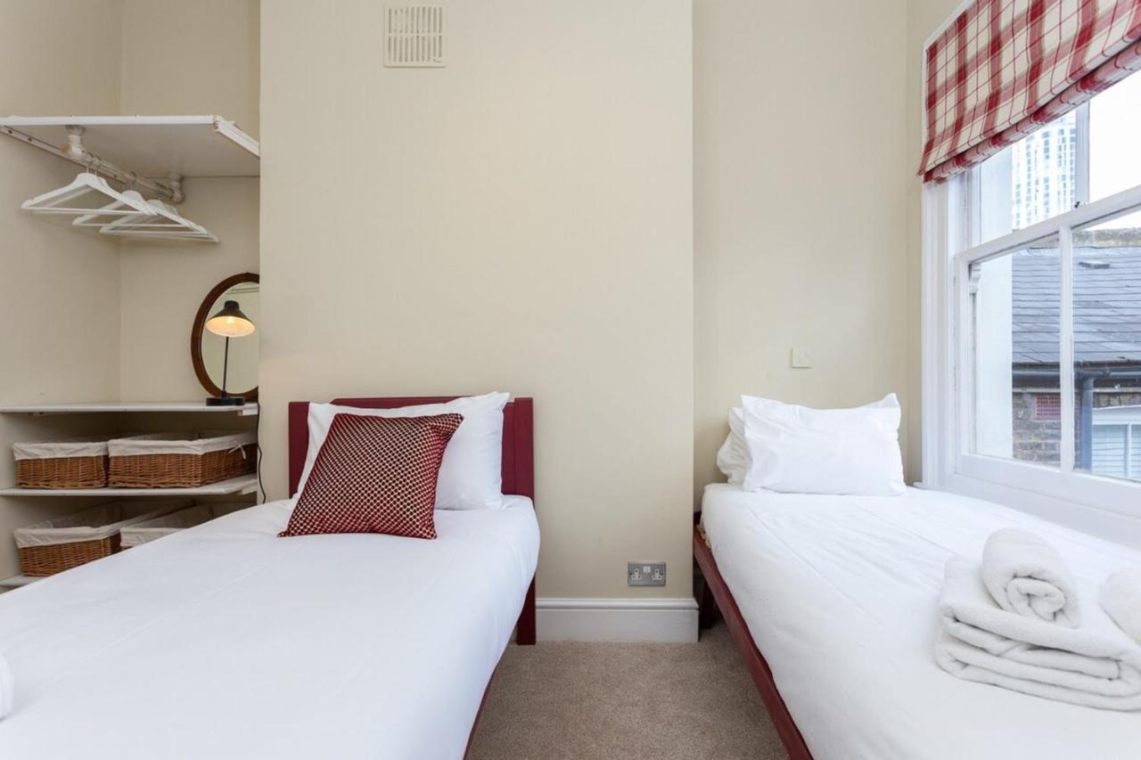 Quaint 2 Bedroom Flat - 9 Minutes Walk To Vauxhall Tube London Luaran gambar