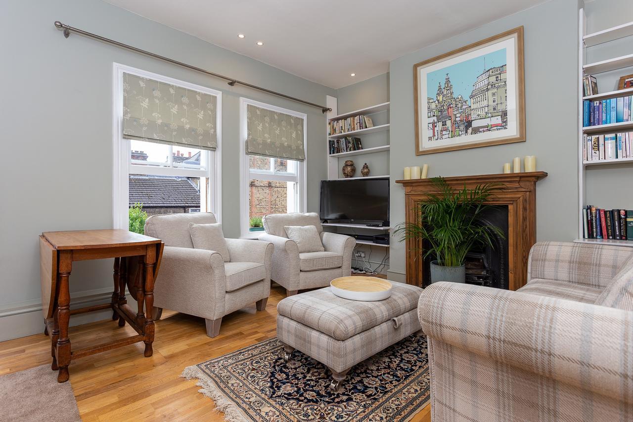 Quaint 2 Bedroom Flat - 9 Minutes Walk To Vauxhall Tube London Luaran gambar